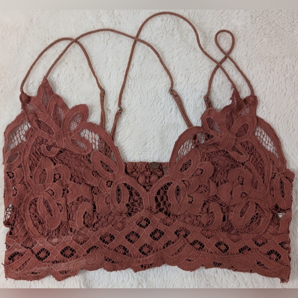 FP Movement by Free People Lace Bandeau in Rich Brown